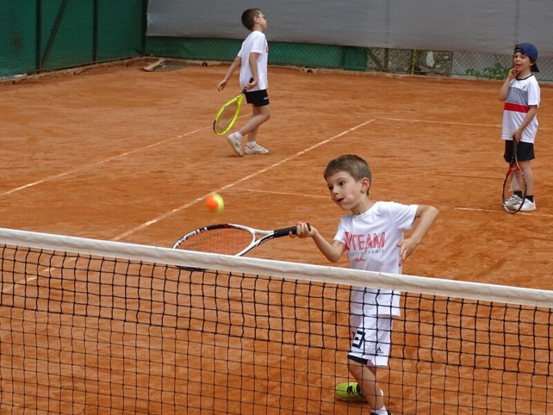 medium-scuola-ragazzi_05